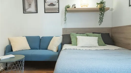 Rooms in Madrid Chamberí - photo 4