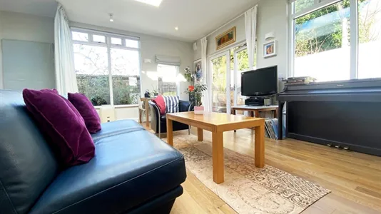 Houses in Clontarf - photo 1