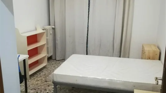 Rooms in Roma Municipio II – Parioli/Nomentano - photo 3