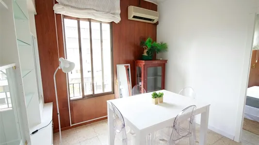 Rooms in Barcelona Eixample - photo 9