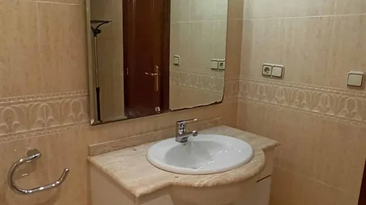 Rooms in Valencia Extramurs - photo 9