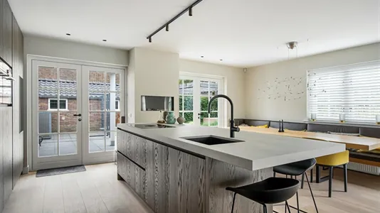 Houses in Laren - photo 7