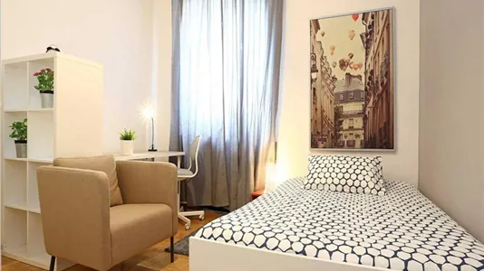 Rooms in Roma Municipio II – Parioli/Nomentano - photo 3