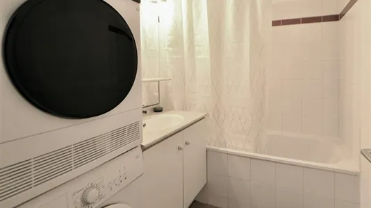 Rooms in Saint-Denis - photo 7