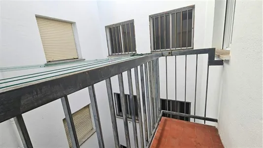 Rooms in Salamanca - photo 9