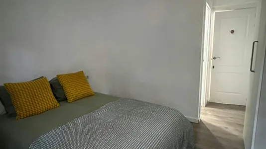 Rooms in Cerdanyola del Vallès - photo 2