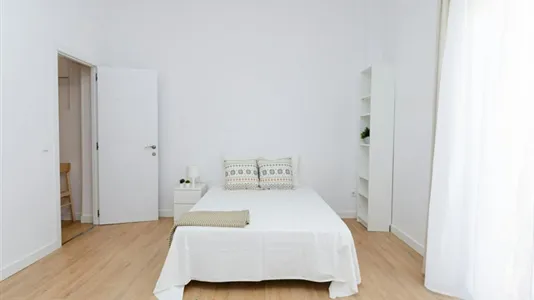 Rooms in Madrid Chamberí - photo 2