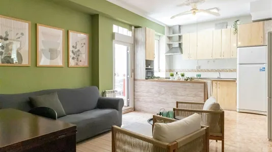 Rooms in Madrid Centro - photo 8