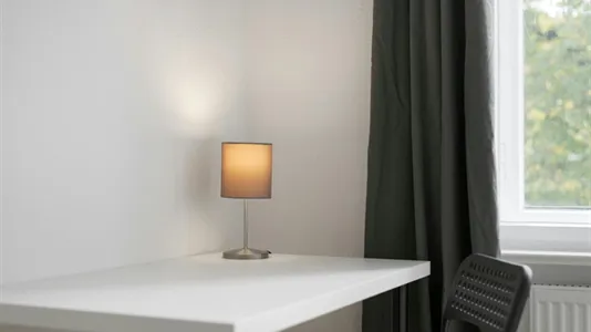 Rooms in Berlin Charlottenburg-Wilmersdorf - photo 4
