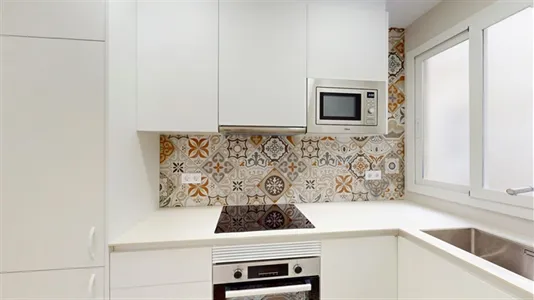 Rooms in Barcelona Sants-Montjuïc - photo 5