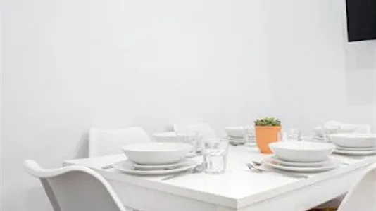 Rooms in Barcelona Eixample - photo 7