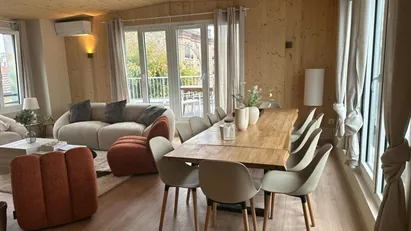 Room for rent in L'Haÿ-les-Roses, Île-de-France