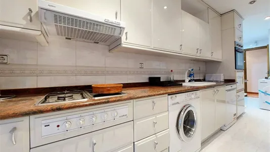 Rooms in Madrid Moncloa-Aravaca - photo 10