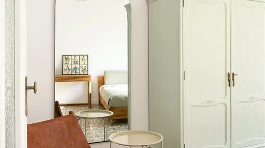 Rooms in Barcelona Eixample - photo 6