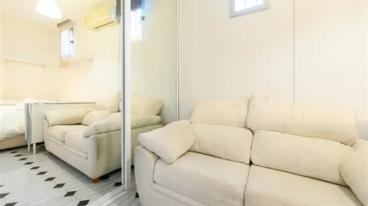 Apartments in Madrid Chamberí - photo 4