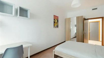 Room for rent in Milano Zona 2 - Stazione Centrale, Gorla, Turro, Greco, Crescenzago, Milan