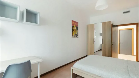 Rooms in Milano Zona 2 - Stazione Centrale, Gorla, Turro, Greco, Crescenzago - photo 1