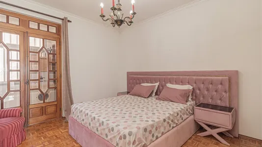 Houses in Odivelas - photo 8