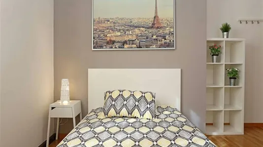 Rooms in Roma Municipio II – Parioli/Nomentano - photo 4