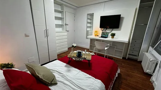 Rooms in Madrid Chamartín - photo 3