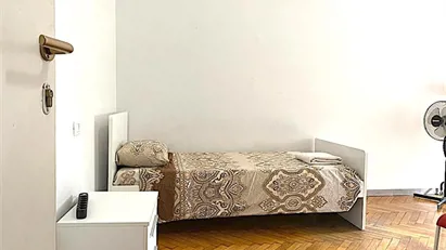 Room for rent in Milano Zona 6 - Barona, Lorenteggio, Milan