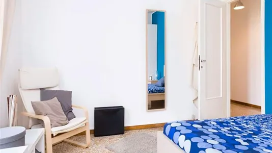 Rooms in Milano Zona 8 - Fiera, Gallaratese, Quarto Oggiaro - photo 6