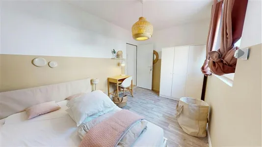 Rooms in Lyon - photo 3