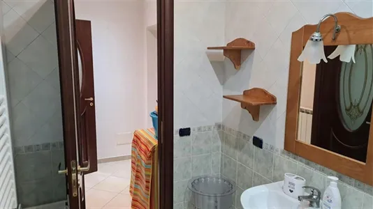 Rooms in Napoli Municipalità 2 - photo 7