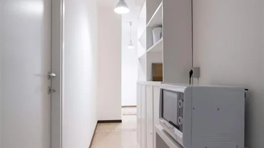Rooms in Milano Zona 8 - Fiera, Gallaratese, Quarto Oggiaro - photo 10