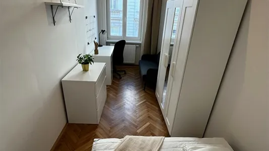 Rooms in Wien Neubau - photo 2