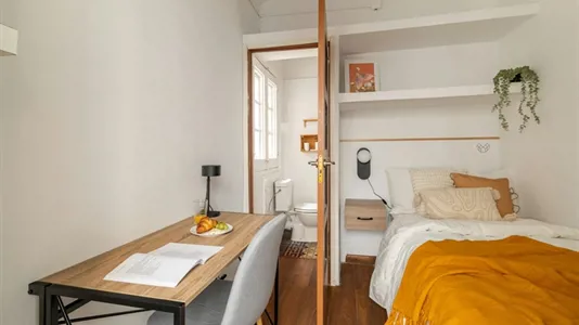 Rooms in Barcelona Ciutat Vella - photo 1