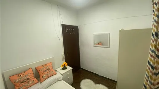 Rooms in Esplugues de Llobregat - photo 3