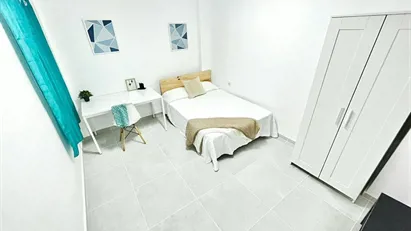 Room for rent in El Cerezo, Andalucía