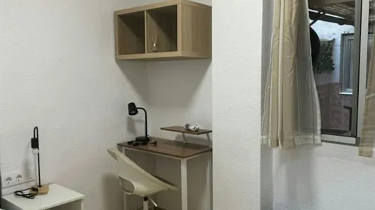 Rooms in Mislata - photo 2