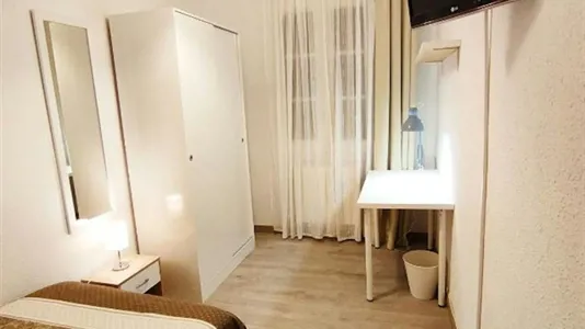 Rooms in Zaragoza - photo 2