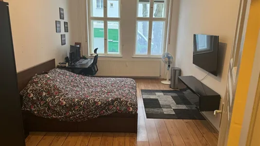 Rooms in Berlin Marzahn-Hellersdorf - photo 1