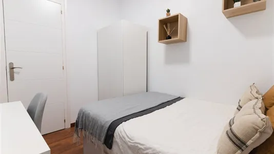 Rooms in Barcelona Gràcia - photo 4