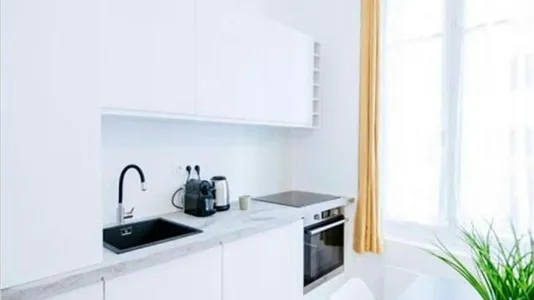 Apartments in Paris 18ème arrondissement - Montmartre - photo 5