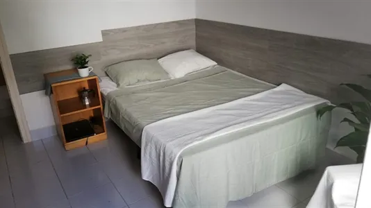 Rooms in Valencia Algirós - photo 8