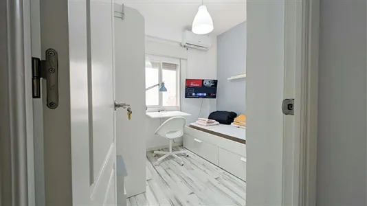 Rooms in Córdoba - photo 2