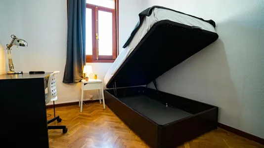 Rooms in Madrid Chamberí - photo 4