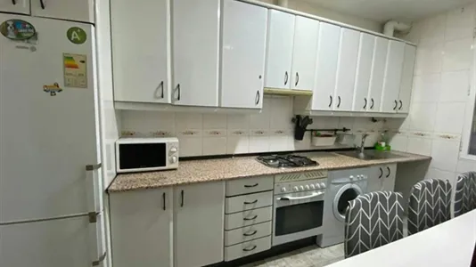 Rooms in Madrid Chamberí - photo 10