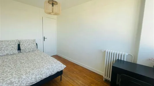 Apartments in Bobigny - photo 3