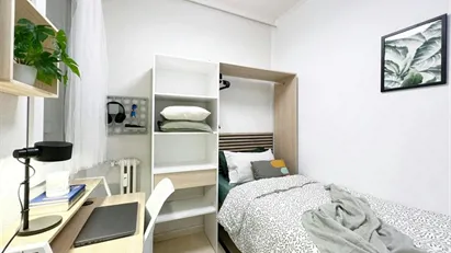 Room for rent in Madrid Moncloa-Aravaca, Madrid