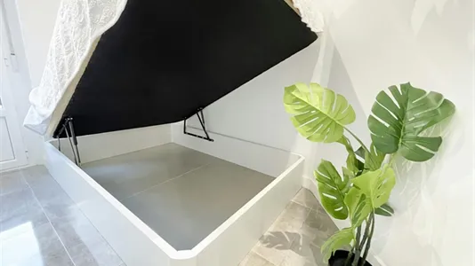 Rooms in Madrid Centro - photo 5