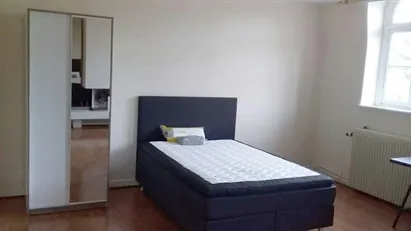 Room for rent in Brussels Schaarbeek, Brussels