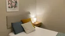 Room for rent, Barcelona Gràcia, Barcelona, &lt;span class=&quot;blurred street&quot; onclick=&quot;ProcessAdRequest(12045068)&quot;&gt;&lt;span class=&quot;hint&quot;&gt;See streetname&lt;/span&gt;[xxxxxxxxxxxxx]&lt;/span&gt;