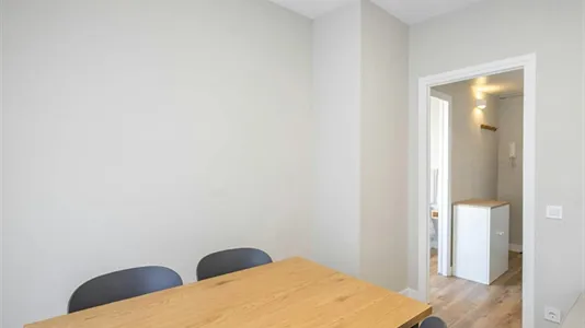 Apartments in Barcelona Eixample - photo 2