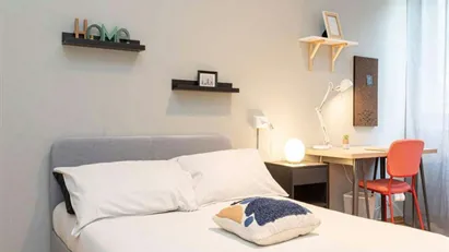 Room for rent in Milano Zona 1 - Centro storico, Milan
