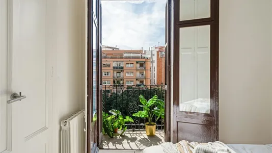Rooms in Barcelona Eixample - photo 4
